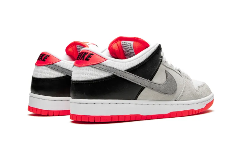 Nike Dunk SB Dunk Low 'Infrared'